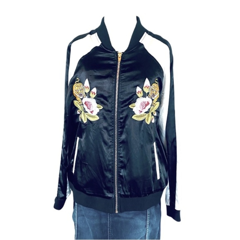 Brandon Thomas Silky embroidered baseball jacket. Size XL